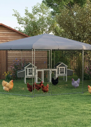 17.1 ft x 15.7 ft Chicken Run for 19-25 Chickens with Cover