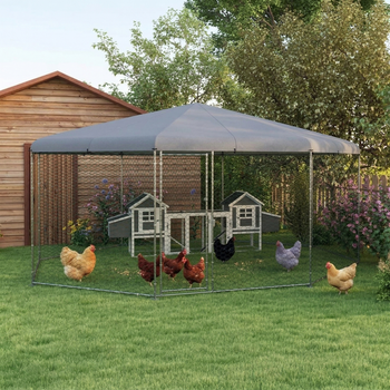 17.1 ft x 15.7 ft Chicken Run for 19-25 Chickens with Cover