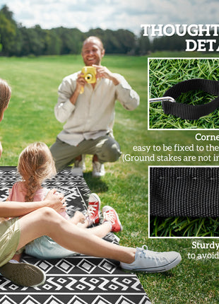 Reversible Outdoor Rug, Waterproof Plastic Straw with Carry Bag, 9' x 18', Black & White Rhombus Border
