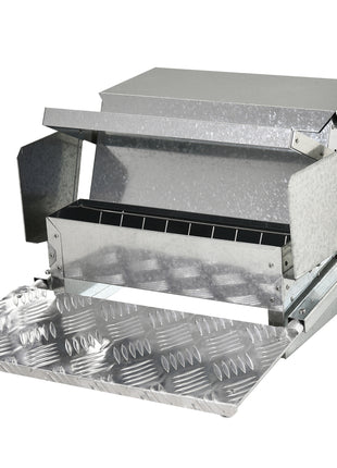 25 lbs Capacity Automatic Chicken Poultry Feeder with a Galvanized Steel and Aluminium Build, Weatherproof Design