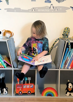 6-Cubby Kids Bookcase with Reading Nook and Cushion, Multi-Purpose Storage Organizer for Bedroom, Living Room, Grey