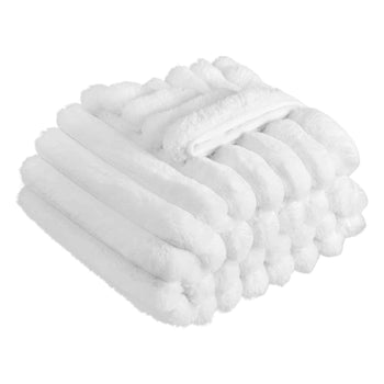 Throw Blanket, 50 x 60 Inches / 1270 x 1524 mm, Faux Fur Cozy Throw Blankets, Cute Small Fuzzy Throws, Lightweight Super Soft Bed Blanket, Ideal for Couch, Sofa, Bedroom, White